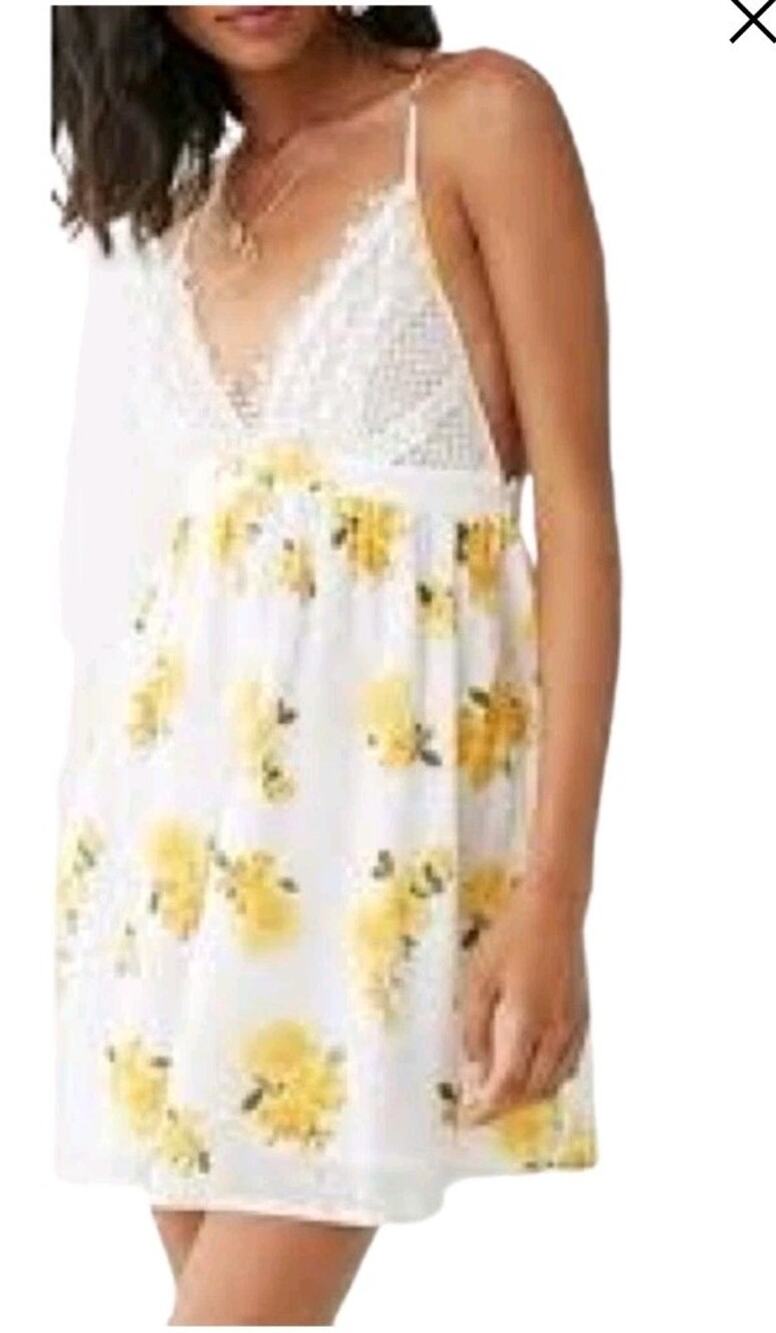 Forever 21 yellow floral strappy Tunic tank top size Large
